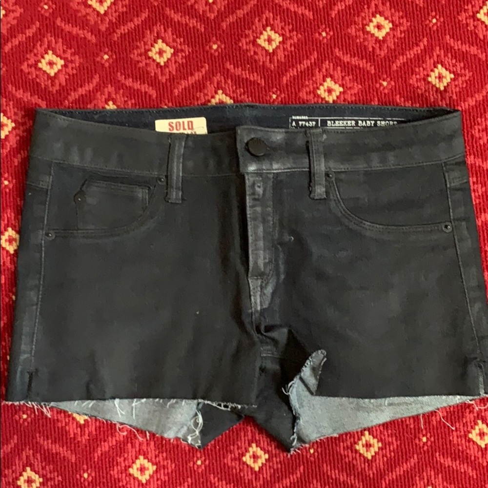 SOLD design lab Black Jean shorts with coating 28